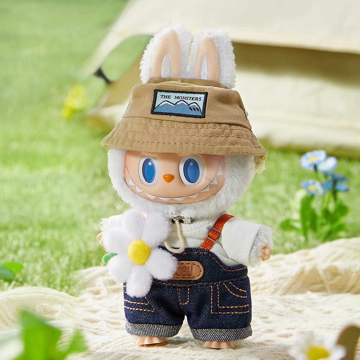THE MONSTERS FALL IN WILD SERIES - Vinyl Plush Doll Pendant - Labubu - Pop Mart - Bag Charm - Bucket Hat - Denim Overall, White Flower