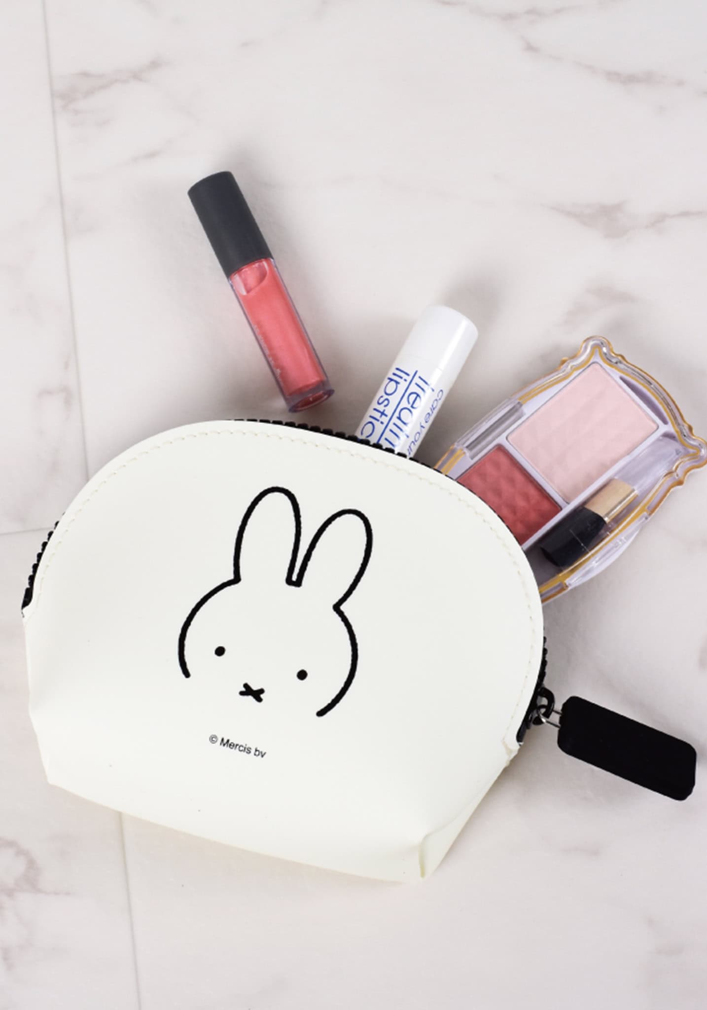 NUU-Oval Dick Bruna